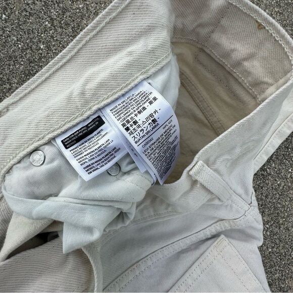 Levis 501 Butterfly Jeans Womens 30x28 Straight White Denim Button Fly Festival - Picture 6 of 12